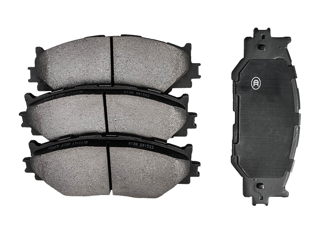 Передние керамические колодки Evolution PLUS Z17 для Lexus IS250/300 GSE22