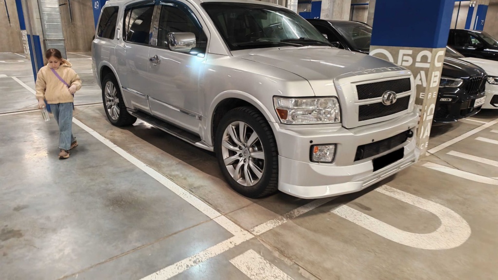 AutoBlogQX56_30.jpg
